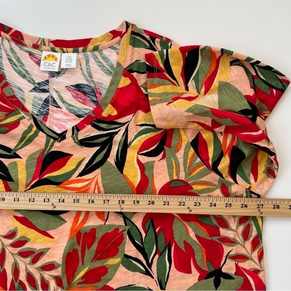 C&C California Tropical Autumn Lightweight Long Sleeve V neck Tee Size 3X - Picture 6 of 7
